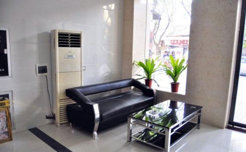 Aoqi Business Hotel Guangzhou Bagian luar foto